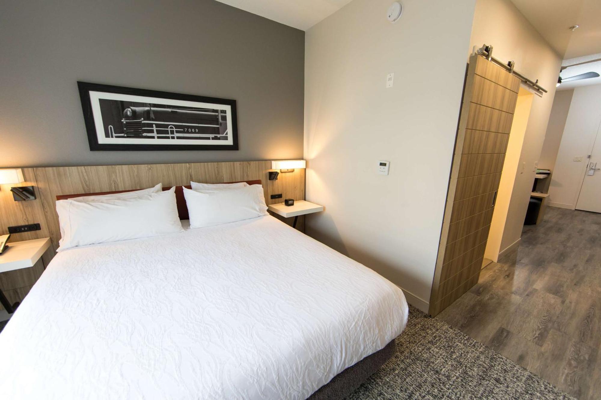 Hilton Garden Inn Savannah Historic District Екстер'єр фото
